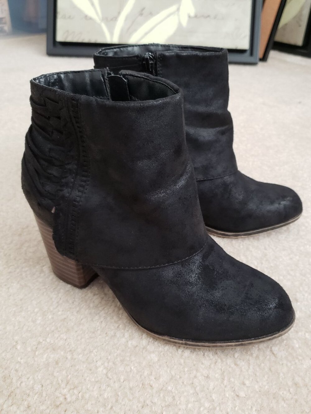 Fergalicious by Fergie size 6.5 short black heeled boots booties Fall